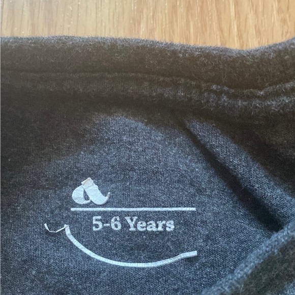 Pre-Loved Whistle & Flute Bananas Tee size 5-6 Years - Picture 4 of 5